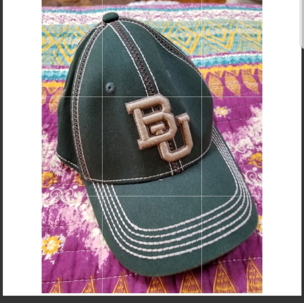 ✌Baylor University Bears Collegiate Baseball Cap